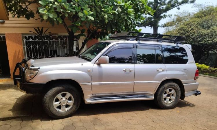 Land Cruiser V8/VX Rental